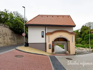 Pronájem bytu 2+kk, Praha - Lysolaje, Lysolajské údolí, 49 m2