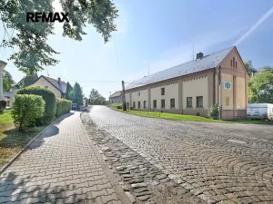 Prodej atypického bytu, Lošany, 191 m2