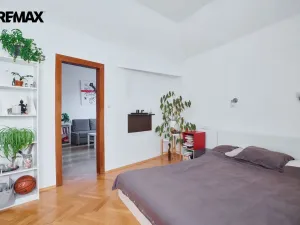 Pronájem bytu 2+1, Praha - Bubeneč, Bubenečská, 69 m2