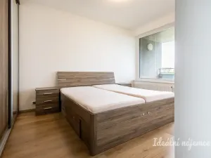 Pronájem bytu 2+kk, Praha - Černý Most, Mrázkova, 50 m2