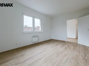 Pronájem kanceláře, Úvaly, Maroldova, 70 m2