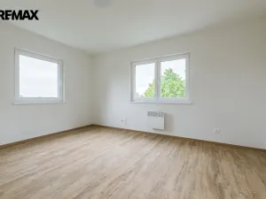 Pronájem kanceláře, Úvaly, Maroldova, 70 m2
