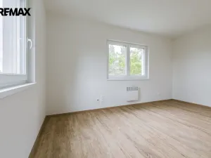 Pronájem kanceláře, Úvaly, Maroldova, 70 m2