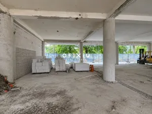 Prodej obchodního prostoru, Kroměříž, Slovanské náměstí, 185 m2