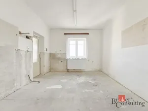 Prodej rodinného domu, Hradec Králové - Nový Hradec Králové, Pešinova, 300 m2