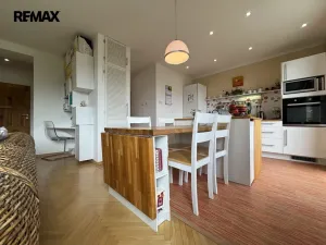 Prodej bytu 3+kk, Velká Bystřice, Na Letné, 66 m2