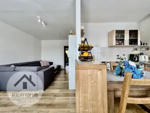 Prodej bytu 3+1, Slaný, Pražská, 71 m2