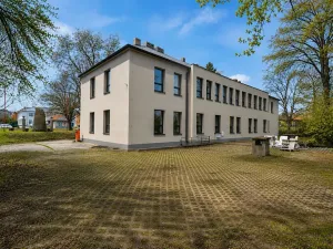 Prodej kanceláře, Praha - Letňany, Beranových, 1190 m2