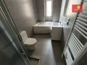 Pronájem bytu 3+1, Teplice, Jiřího Wolkera, 110 m2