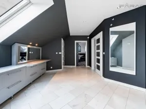 Prodej rodinného domu, Dolní Břežany, V Hranicích, 454 m2