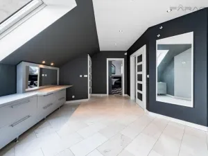Prodej rodinného domu, Dolní Břežany, V Hranicích, 454 m2