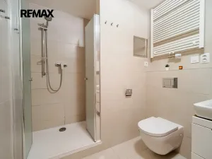 Prodej bytu 4+kk, Praha - Strašnice, Zvěřinova, 92 m2