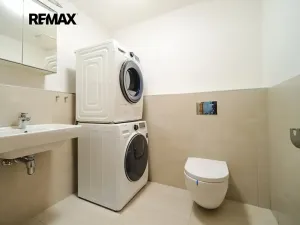 Prodej bytu 4+kk, Praha - Strašnice, Zvěřinova, 92 m2