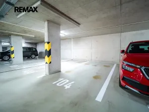 Prodej bytu 4+kk, Praha - Strašnice, Zvěřinova, 92 m2