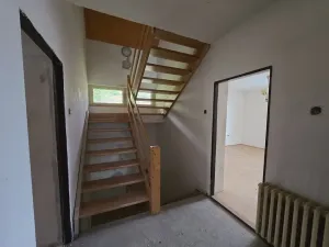 Prodej rodinného domu, Stará Ves, 300 m2