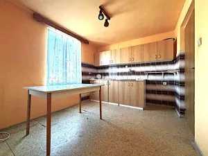 Prodej obchodního prostoru, Zápy, 260 m2