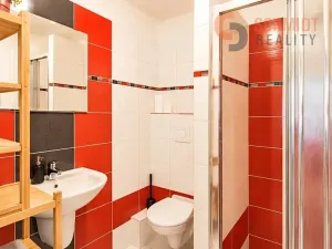 Prodej rodinného domu, Bavory, 323 m2