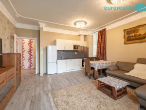 Prodej bytu 3+kk, Mariánské Lázně - Úšovice, Zeyerova, 74 m2