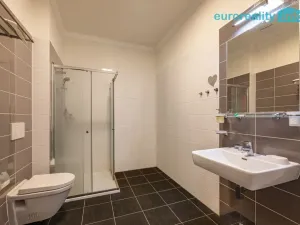 Prodej bytu 3+kk, Mariánské Lázně - Úšovice, Zeyerova, 74 m2