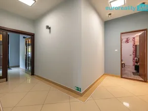 Prodej bytu 3+kk, Mariánské Lázně - Úšovice, Zeyerova, 74 m2