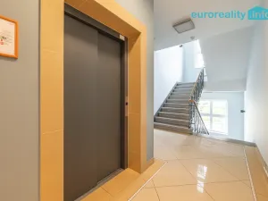 Prodej bytu 3+kk, Mariánské Lázně - Úšovice, Zeyerova, 74 m2