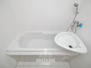 Pronájem bytu 2+1, Jihlava, Březinova, 54 m2