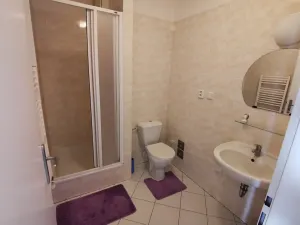 Pronájem bytu 1+kk, Praha - Strašnice, Vinohradská, 43 m2
