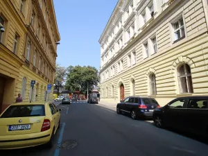 Pronájem bytu 1+1, Praha - Smíchov, Na Valentince, 45 m2