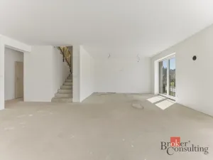 Prodej bytu 4+kk, Mladé Buky - Hertvíkovice, 132 m2