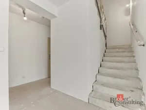 Prodej bytu 4+kk, Mladé Buky - Hertvíkovice, 132 m2