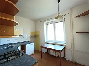 Prodej bytu 2+1, Kopřivnice, Školní, 60 m2