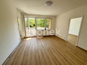 Prodej bytu 3+1, Zlín, Okružní, 82 m2