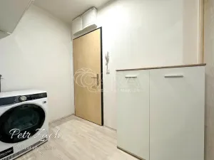 Pronájem bytu 2+kk, Olomouc, Eduarda Hamburgera, 58 m2