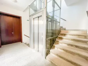 Prodej bytu 2+kk, Znojmo, Mariánské náměstí, 53 m2