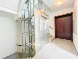 Prodej bytu 2+kk, Znojmo, Mariánské náměstí, 53 m2