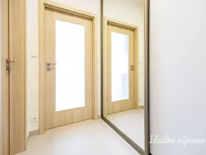 Pronájem bytu 1+kk, Praha - Vysočany, Gerstelova, 32 m2