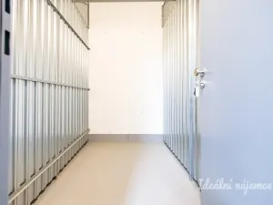 Pronájem bytu 1+kk, Praha - Vysočany, Gerstelova, 32 m2