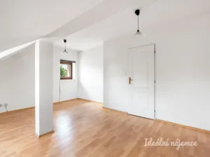 Pronájem bytu 2+1, Praha - Horní Počernice, Otovická, 53 m2