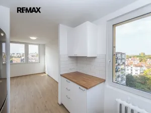 Pronájem bytu 3+1, Praha - Žižkov, Křivá, 73 m2