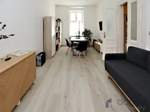 Pronájem kanceláře, Praha, Bělehradská, 100 m2