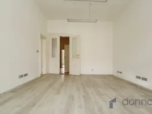 Pronájem kanceláře, Praha, Bělehradská, 100 m2