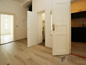Pronájem kanceláře, Praha, Bělehradská, 100 m2