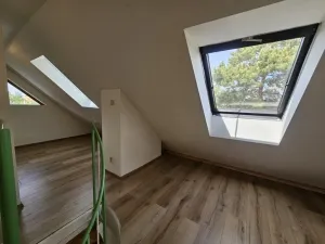 Pronájem bytu 2+kk, Praha, Strakatého, 84 m2