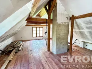 Prodej rodinného domu, Dubá - Nový Berštejn, Malý Mlýnek, 350 m2