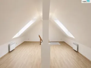 Prodej bytu 3+kk, Praha - Hrdlořezy, Českobrodská, 72 m2