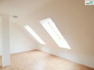 Prodej bytu 3+kk, Praha - Hrdlořezy, Českobrodská, 72 m2