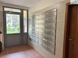 Prodej bytu 3+1, Praha - Horní Počernice, Běluňská, 73 m2