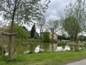 Prodej vícegeneračního domu, Sezemice, 310 m2