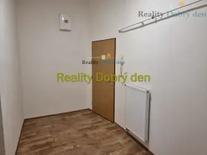 Pronájem bytu 2+1, Opava, Nádražní okruh, 67 m2