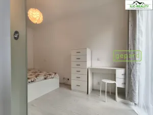 Pronájem bytu 1+1, Praha, Petržílkova, 40 m2